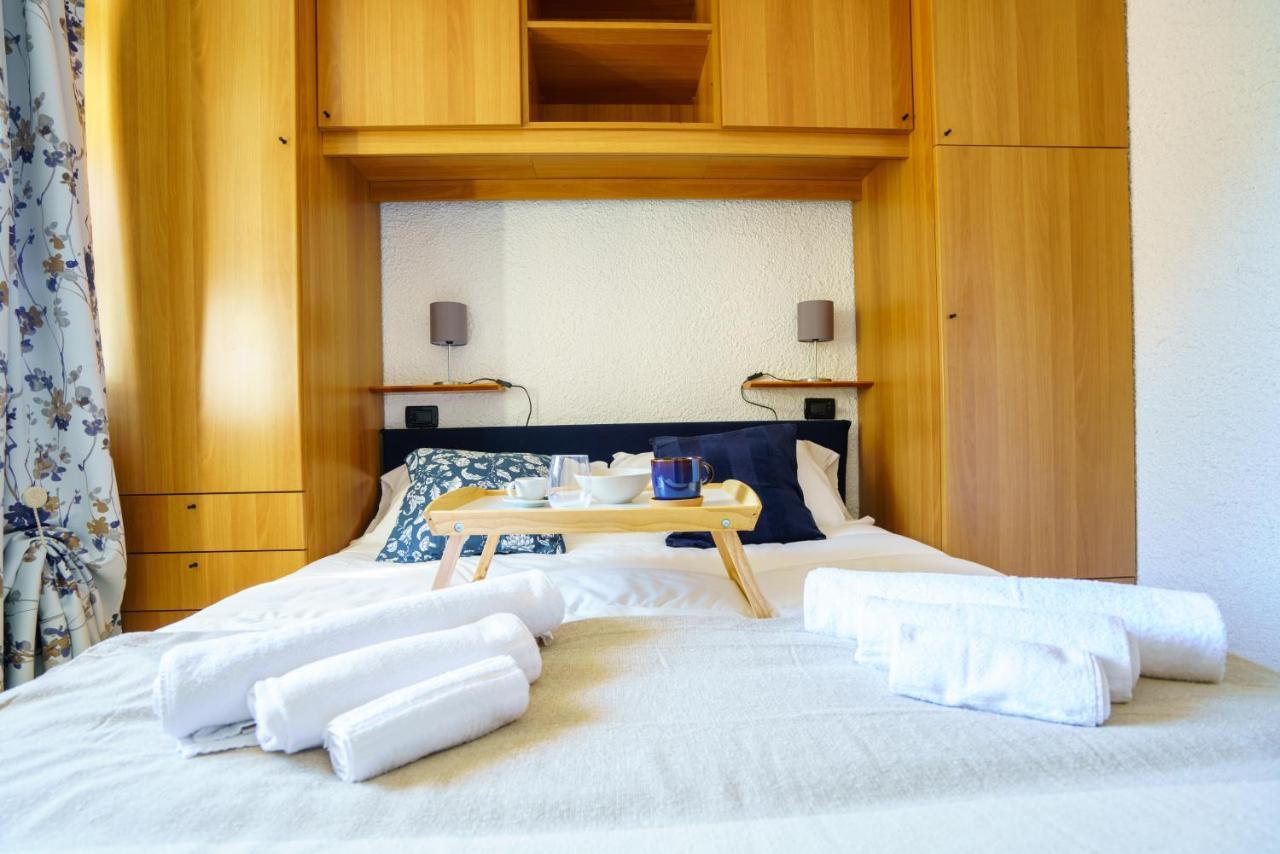I Colori Di Rio Apartment ริโอมัจโจเร ภายนอก รูปภาพ