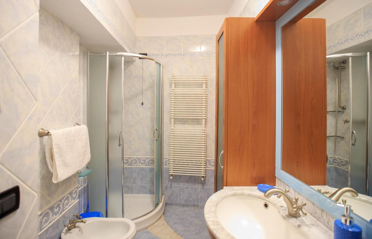 I Colori Di Rio Apartment ริโอมัจโจเร ภายนอก รูปภาพ